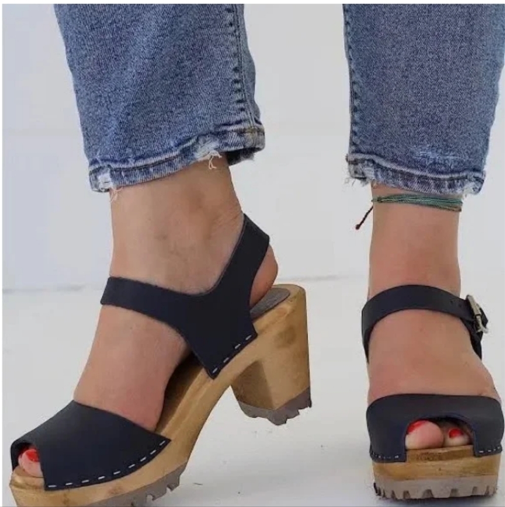 MIA Greta Clog Leather Sandals Navy